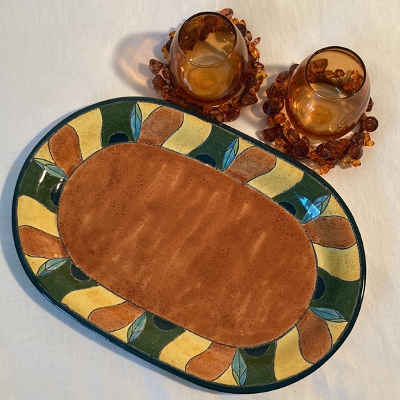 Artesa ceramic serving platter in fall’s color - Picture 3 of 16